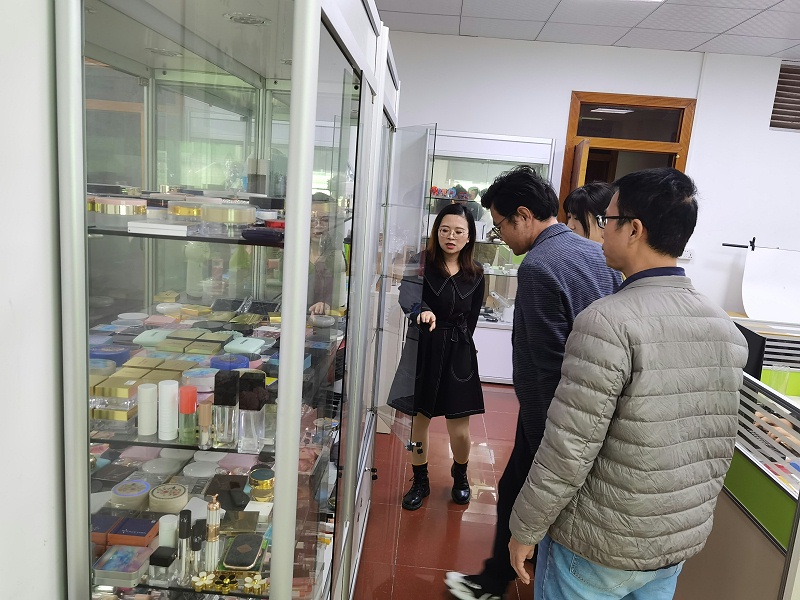 家用吸塵器開模注塑